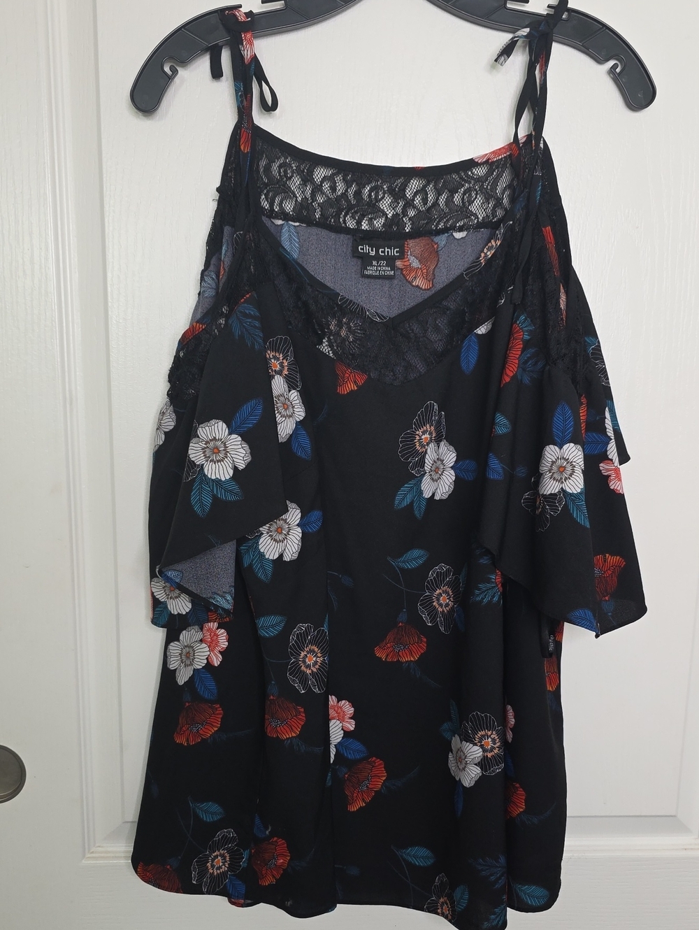 City Chic Plus Size 22 XL Black Floral Cold-Shoulder Blouse with Lace Trim Top